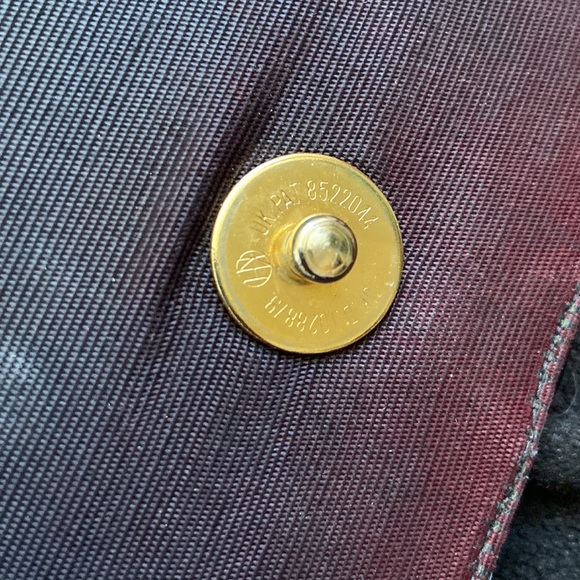 Jessica shiny sling back shoes and a shiny clutch duo - Picture 9 of 11